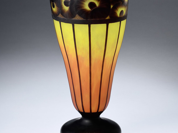 Art Nouveau / Art Deco: from one style to another Art Nouveau / Art Deco: from one style to another