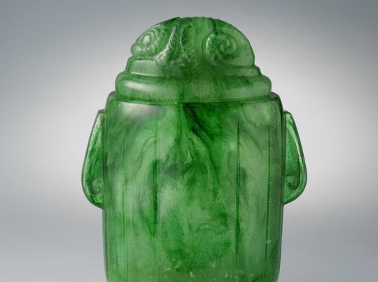 Pot oval couvert (Covered oval pot)